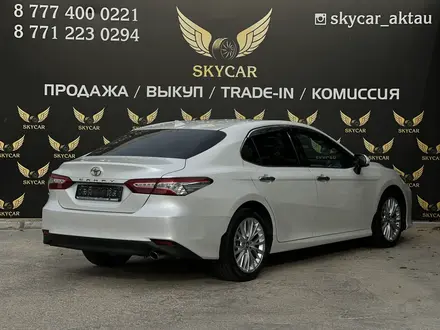 Toyota Camry 2018 года за 13 800 000 тг. в Актау – фото 6