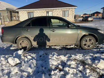 Toyota Camry 2002 года за 3 000 000 тг. в Актобе – фото 4