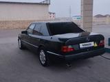 Mercedes-Benz E 260 1991 года за 4 000 000 тг. в Актау – фото 3