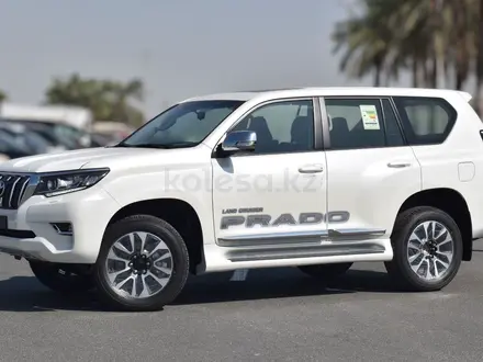 Toyota Land Cruiser Prado 2023 года за 29 300 000 тг. в Актау