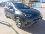 Toyota RAV4 2016 года за 9 500 000 тг. в Жанаозен