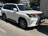 Lexus LX 570 2016 года за 35 800 000 тг. в Астана – фото 2