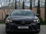 Toyota Camry 2021 года за 10 000 000 тг. в Актау – фото 2