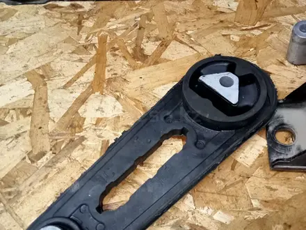 Подушка двигателья на Nissan за 10 000 тг. в Алматы – фото 3