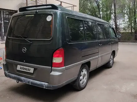 SsangYong Istana 2001 года за 2 800 000 тг. в Алматы – фото 2