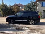 Toyota Land Cruiser Prado 2019 годаfor27 000 000 тг. в Астана – фото 2