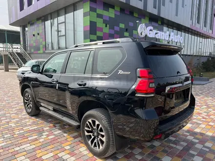 Toyota Land Cruiser Prado 2022 года за 33 000 000 тг. в Алматы – фото 5