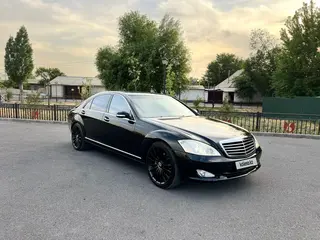 Mercedes-Benz S 550