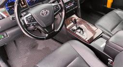 Toyota Camry 2014 годаfor10 700 000 тг. в Актобе – фото 4