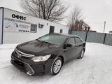 Toyota Camry 2014 года за 11 400 000 тг. в Актобе – фото 2