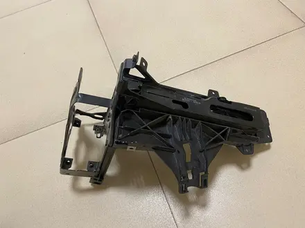 Кранштейн (стойка) BMW F10/11/18 за 35 000 тг. в Алматы – фото 3