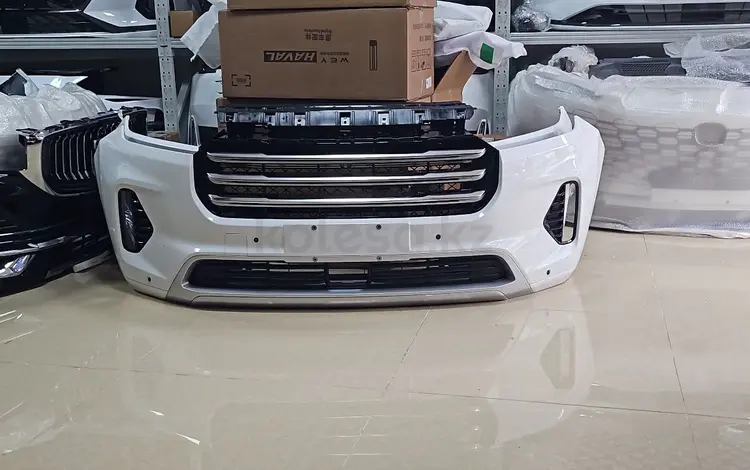 Бампер новый оригенал за 380 000 тг. в Алматы