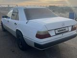 Mercedes-Benz E 260 1987 годаfor1 200 000 тг. в Шу – фото 5