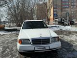 Mercedes-Benz C 220 1993 года за 2 200 000 тг. в Караганда – фото 2