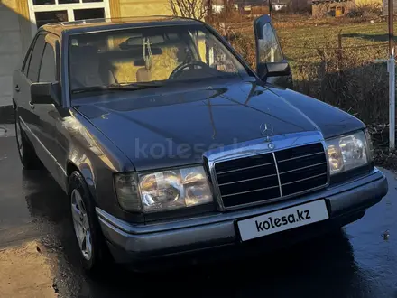 Mercedes-Benz E 230 1992 года за 1 500 000 тг. в Тараз – фото 13