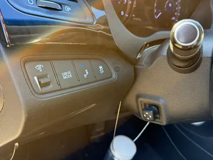 Hyundai Grandeur 2016 года за 9 100 000 тг. в Алматы – фото 4