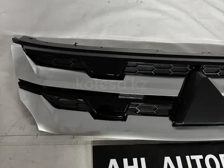 Решетка на mitsubishi за 15 000 тг. в Алматы
