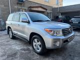 Toyota Land Cruiser 2013 года за 28 000 000 тг. в Астана