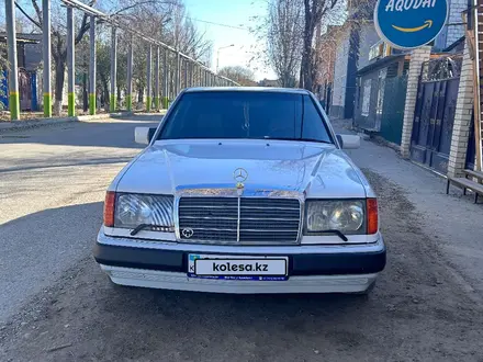 Mercedes-Benz E 220 1992 года за 2 400 000 тг. в Казалинск – фото 6