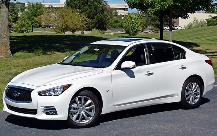 Infiniti Q50 2014 года за 390 000 тг. в Павлодар