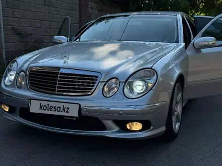 Mercedes-Benz E 55 AMG 2005 года за 10 500 000 тг. в Алматы – фото 16