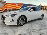 Hyundai Sonata 2019 годаfor9 200 000 тг. в Алматы – фото 2