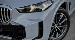 BMW X5 2024 года за 59 033 000 тг. в Семей – фото 3