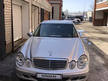 Mercedes-Benz E 270 2003 года за 3 500 000 тг. в Уральск – фото 3