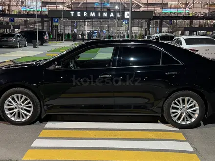 Toyota Camry 2015 года за 11 200 000 тг. в Шымкент – фото 4