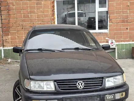 Volkswagen Passat 1994 года за 1 300 000 тг. в Костанай – фото 2
