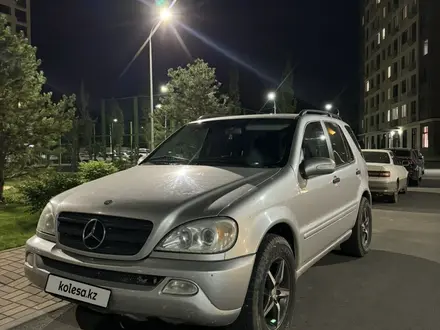 Mercedes-Benz ML 350 2003 года за 5 500 000 тг. в Атырау – фото 2