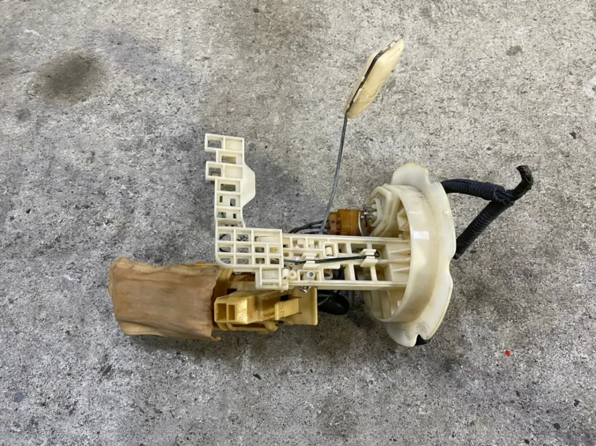 Купить Бензонасос Ниссан А32