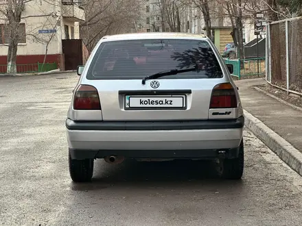 Volkswagen Golf 1996 года за 1 950 000 тг. в Астана – фото 6