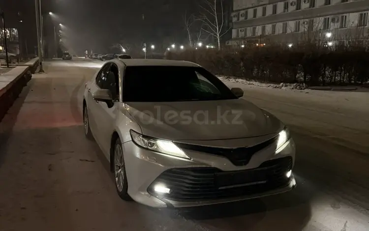 Toyota Camry 2019 года за 14 000 000 тг. в Усть-Каменогорск