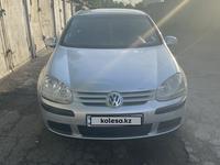 Volkswagen Golf 2005 годаүшін2 850 000 тг. в Алматы