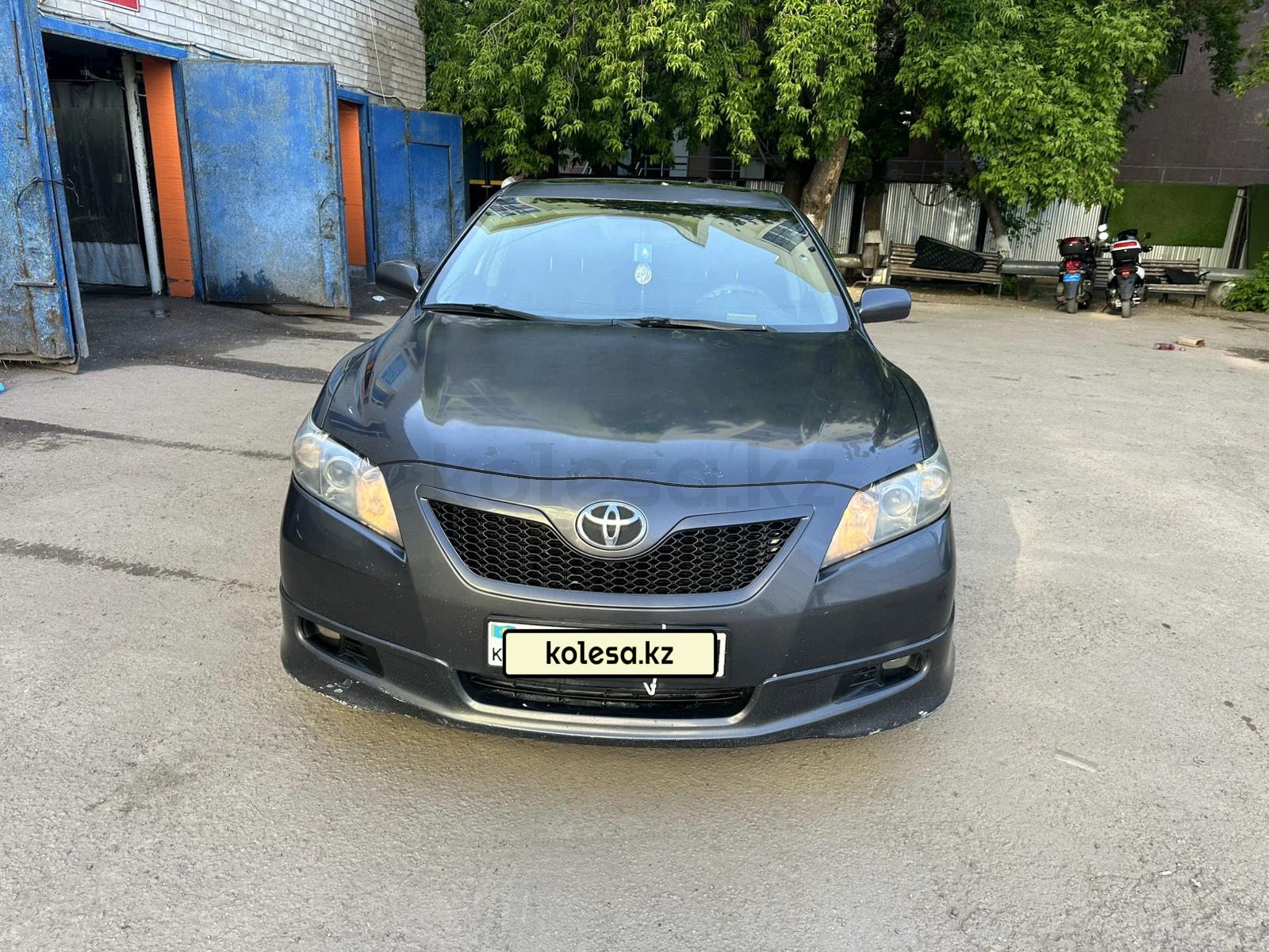 Toyota Camry 2007 г.