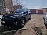 Toyota RAV4 2019 года за 13 200 000 тг. в Усть-Каменогорск – фото 2