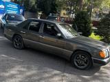 Mercedes-Benz E 200 1990 годаүшін1 800 000 тг. в Шу