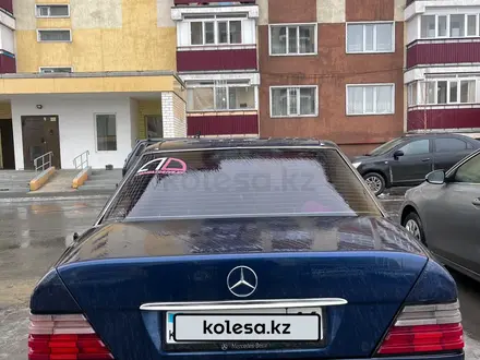 Mercedes-Benz E 220 1994 года за 1 600 000 тг. в Семей