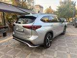 Toyota Highlander 2021 года за 19 500 000 тг. в Алматы – фото 3