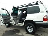 Toyota Land Cruiser 2005 годаүшін10 035 883 тг. в Караганда – фото 4