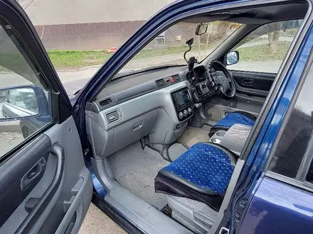 Honda CR-V 1996 года за 2 700 000 тг. в Алматы – фото 6