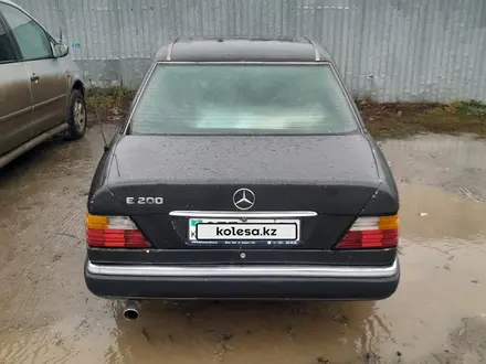 Mercedes-Benz E 200 1993 года за 1 400 000 тг. в Актобе