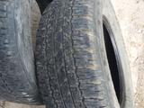 Шины летние bridgestone dueler A/T 265 65 R17 за 48 000 тг. в Актобе – фото 2