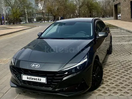 Hyundai Elantra 2022 года за 10 800 000 тг. в Алматы – фото 3