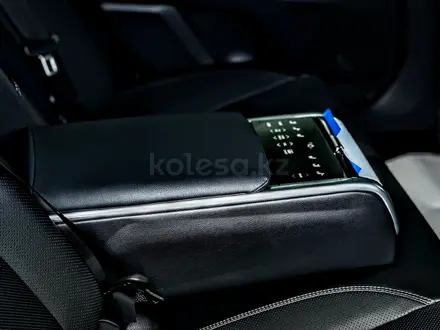 Toyota Camry Luxe 2025 года за 22 190 000 тг. в Усть-Каменогорск – фото 16