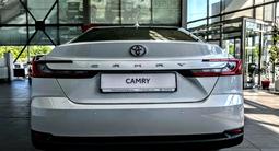 Toyota Camry Luxe 2025 года за 25 190 000 тг. в Усть-Каменогорск – фото 4