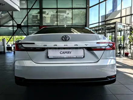 Toyota Camry Luxe 2025 года за 22 190 000 тг. в Усть-Каменогорск – фото 4