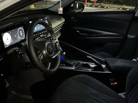 Hyundai Elantra 2023 года за 7 950 000 тг. в Алматы – фото 7