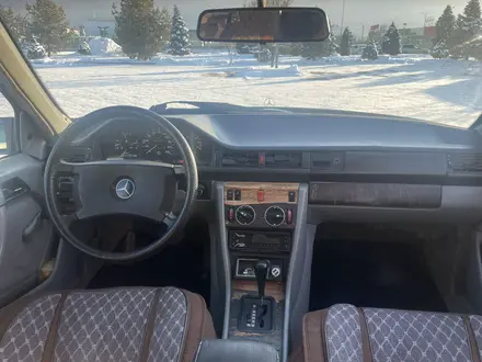 Mercedes-Benz E 230 1989 года за 1 200 000 тг. в Алматы – фото 13